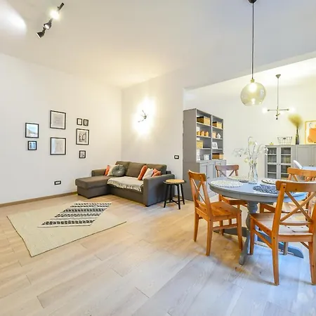 아파트 Charming & Cosy Hideaway
